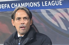 关于欧冠赛前再迎强敌，上海海港防线松动，主帅态度——管理层满意，更衣室氛围转暖的信息